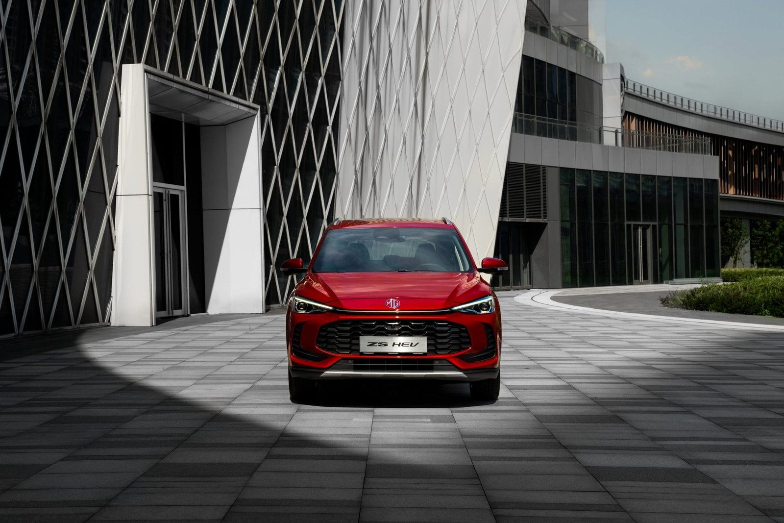 
								MG ZS CVT Hybrid full									