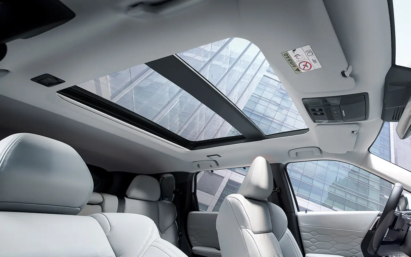 
								MITSUBISHI OUTLANDER PHEV full									