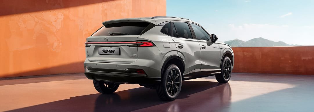 
								MG HS 1.5 T HYBRID + full									