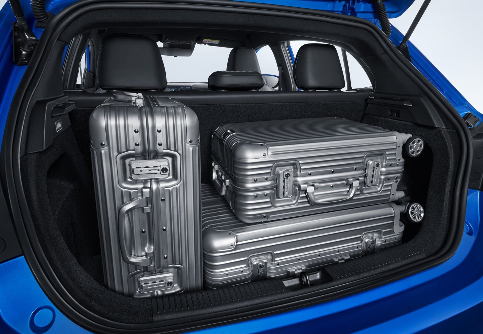 
								MG 3 1.5L HEV CVT full									